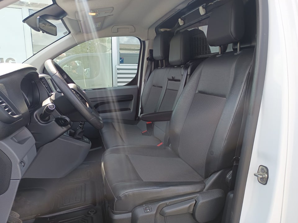 Toyota ProAce 1,6 D 115 Medium Comfort 5d