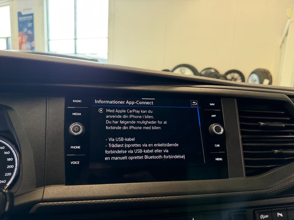 VW Transporter 2,0 TDi 150 Kassevogn DSG lang