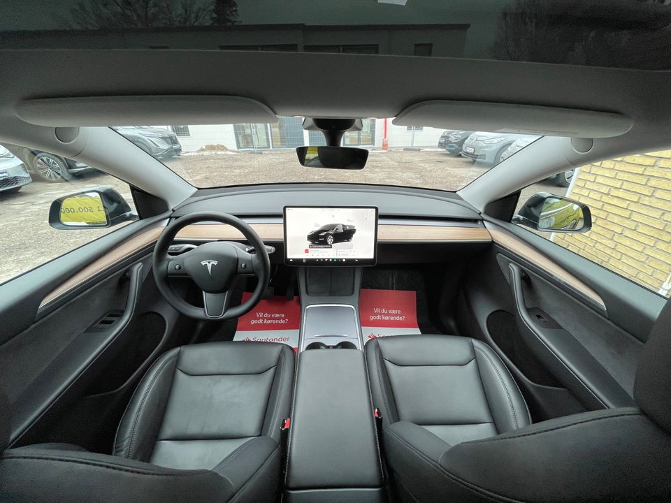 Tesla Model Y Long Range AWD 5d