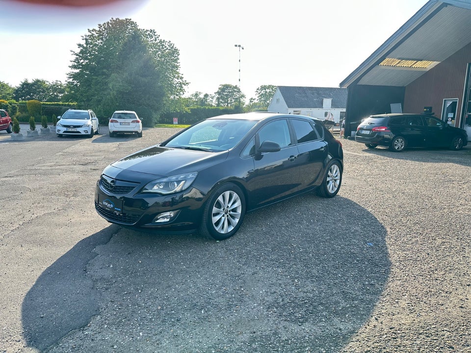 Opel Astra 1,6 T 180 Sport 5d
