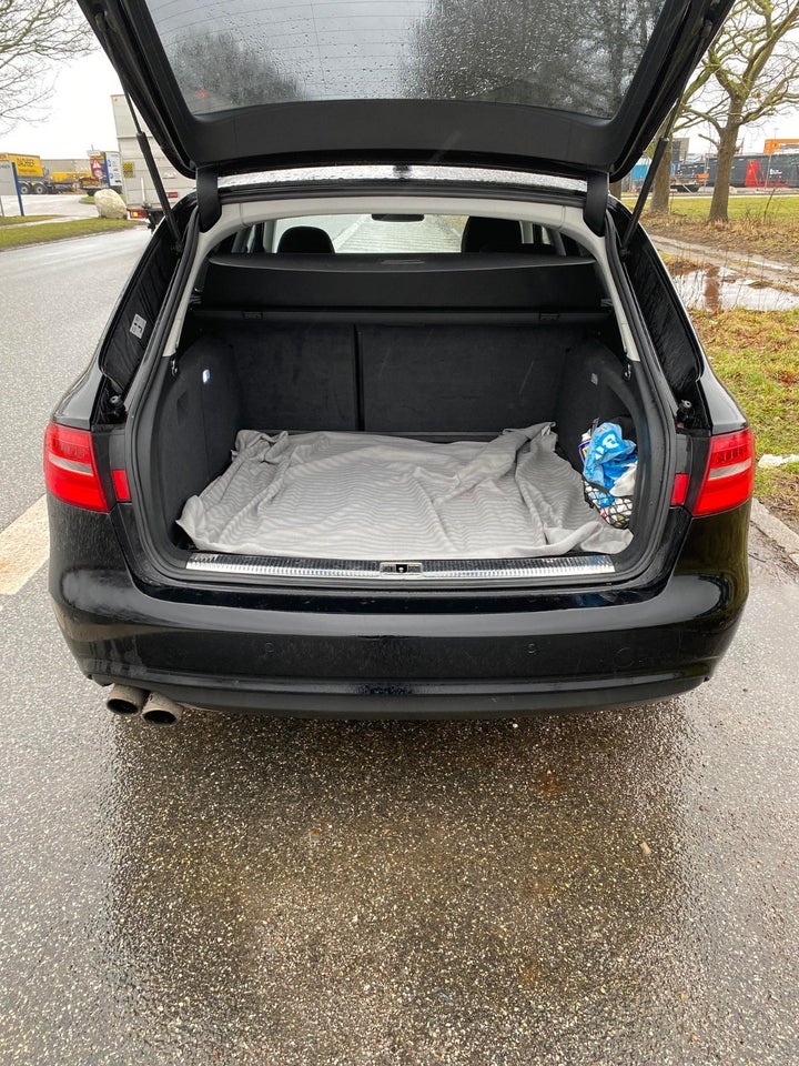 Audi A4 2,0 TDi 143 Avant Multitr. 5d