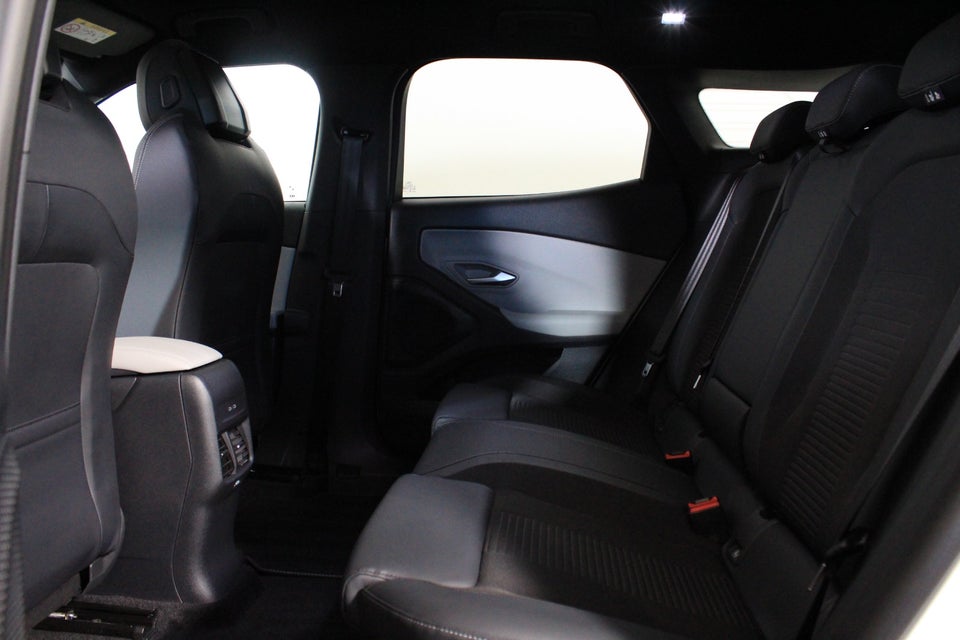 Ford Explorer 82 Premium Extended Range 5d