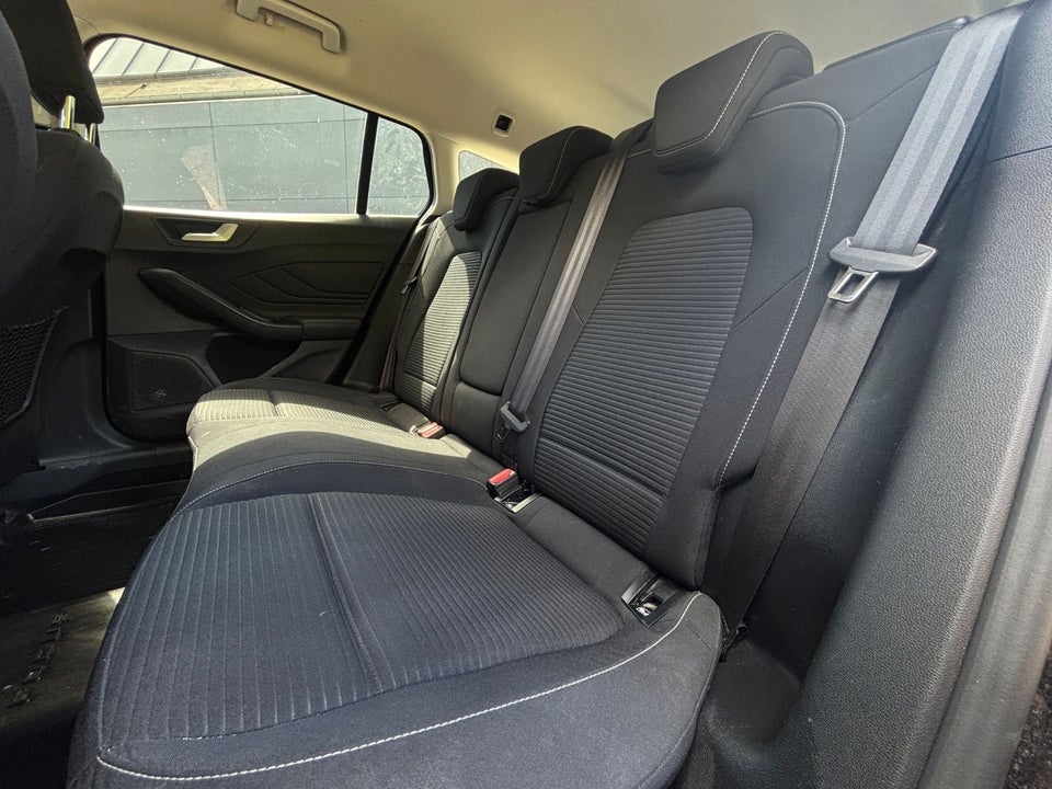 Ford Focus 1,0 EcoBoost Titanium stc. 5d