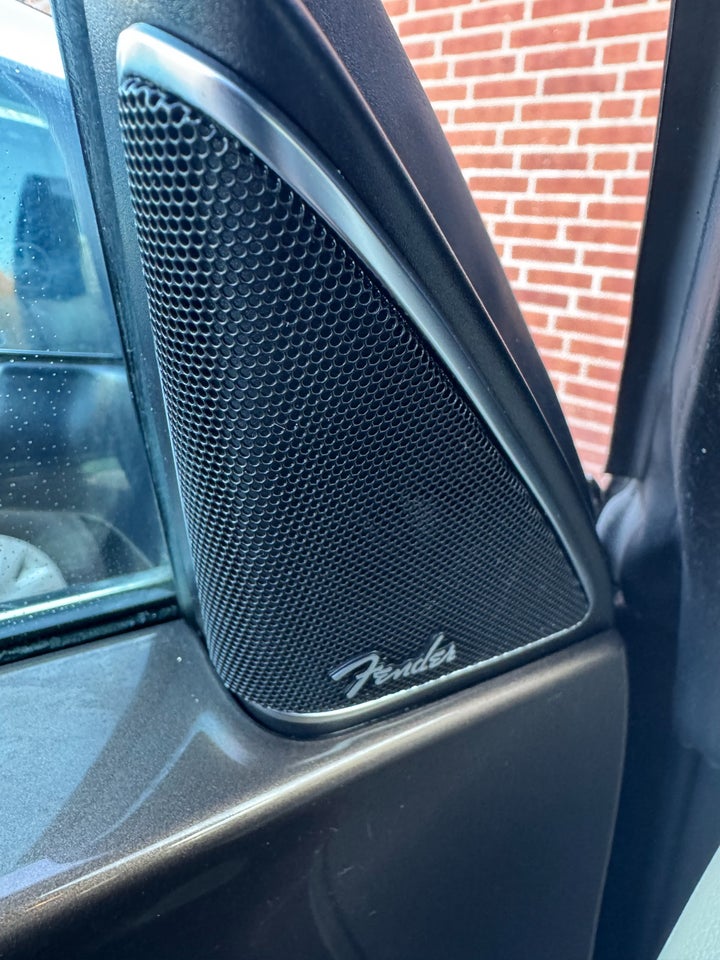 VW The Beetle 2,0 TDi 140 Design Cabriolet DSG 2d