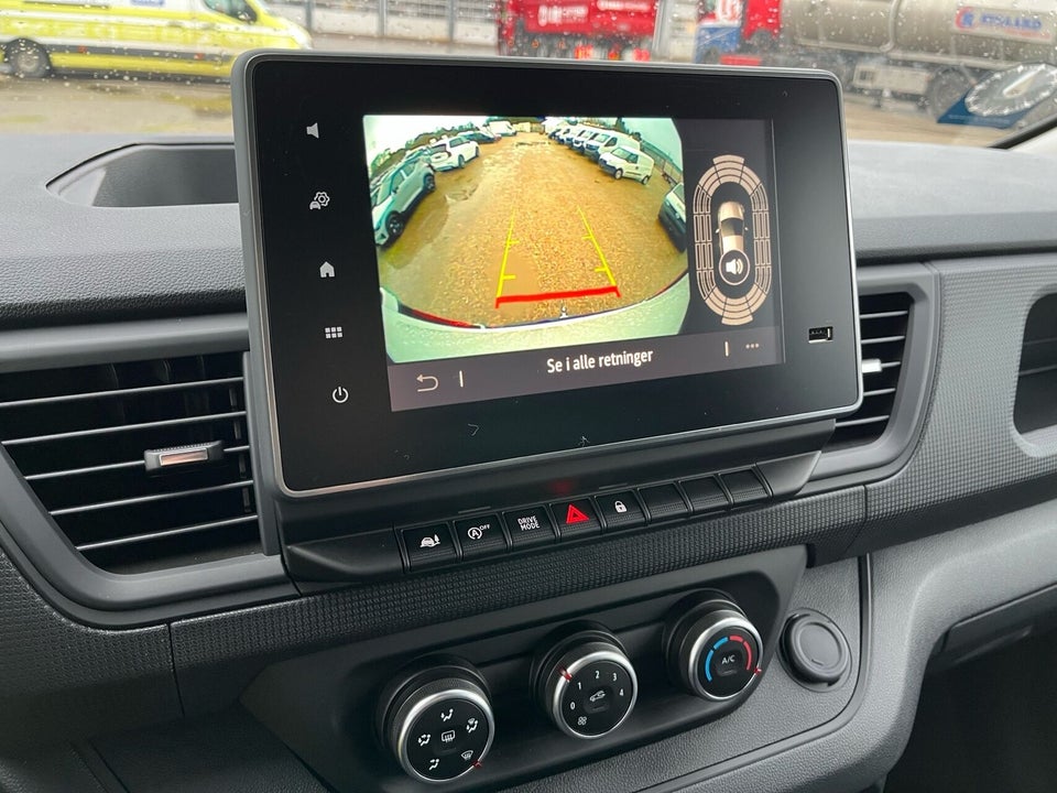 Renault Trafic 2,0 dCi 150 L2H1 EDC