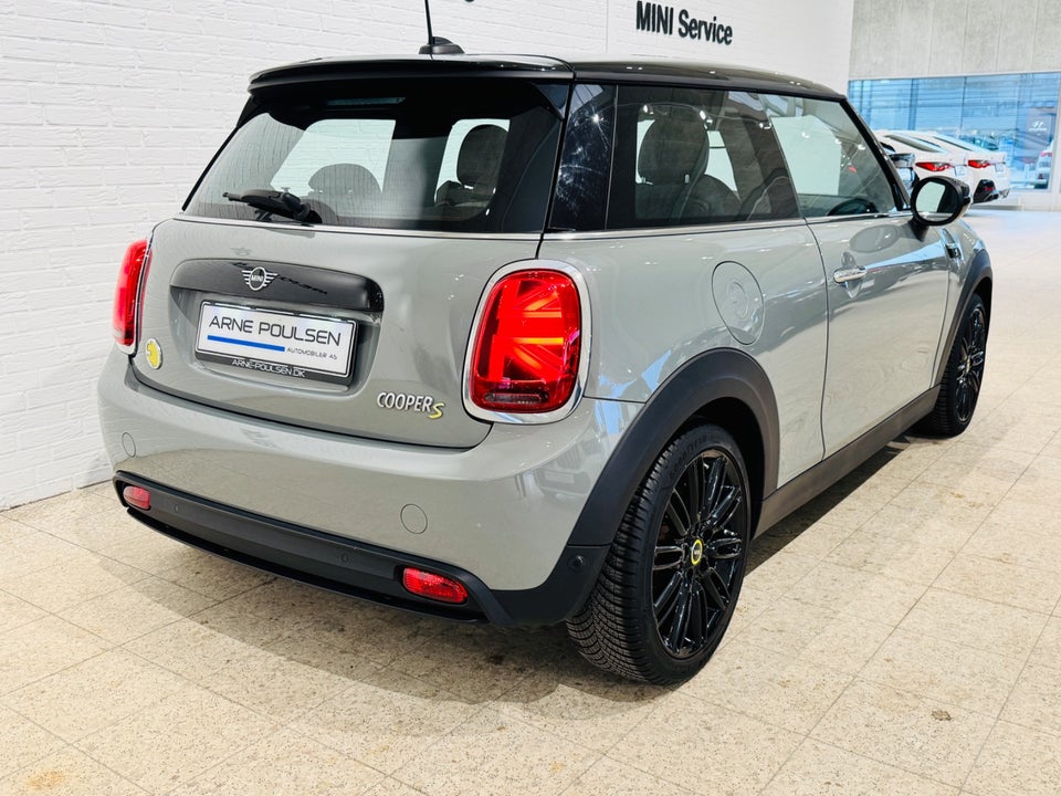 MINI Cooper SE Classic Trim 3d