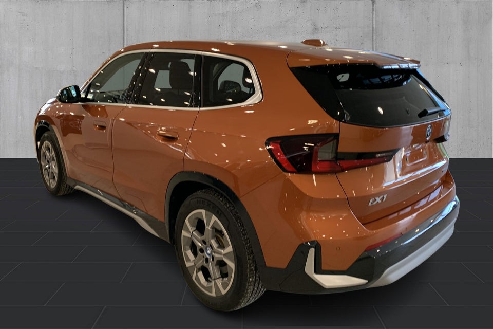 BMW iX1 xDrive30 X-Line 5d