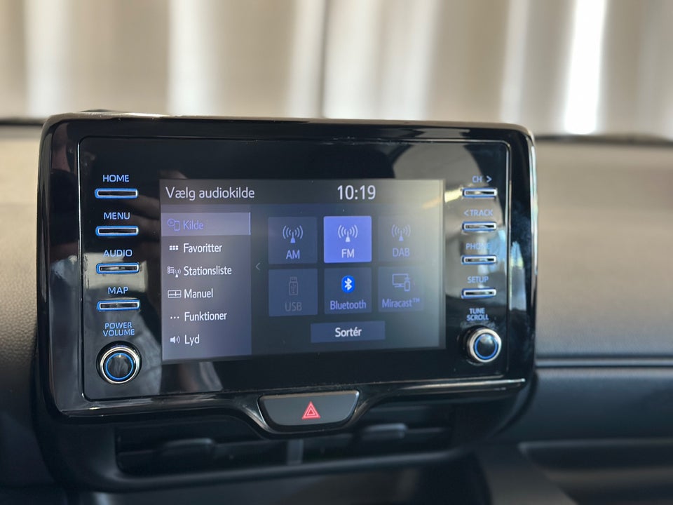 Toyota Yaris 1,5 Hybrid Active e-CVT 5d