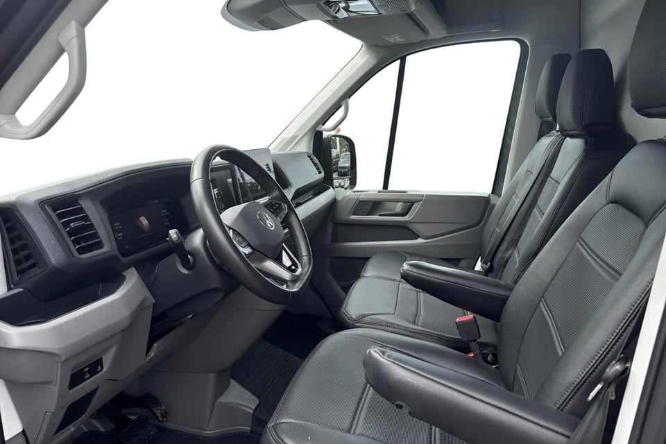 VW Crafter 35 2,0 TDi 140 Kassevogn L3H3 aut.