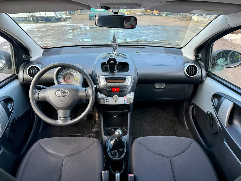 Toyota Aygo 1,0 VVT-i T1 5d