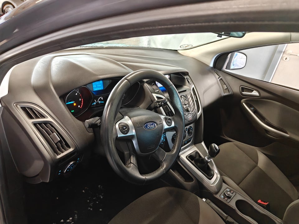 Ford Focus 1,6 TDCi 95 Edition stc. 5d