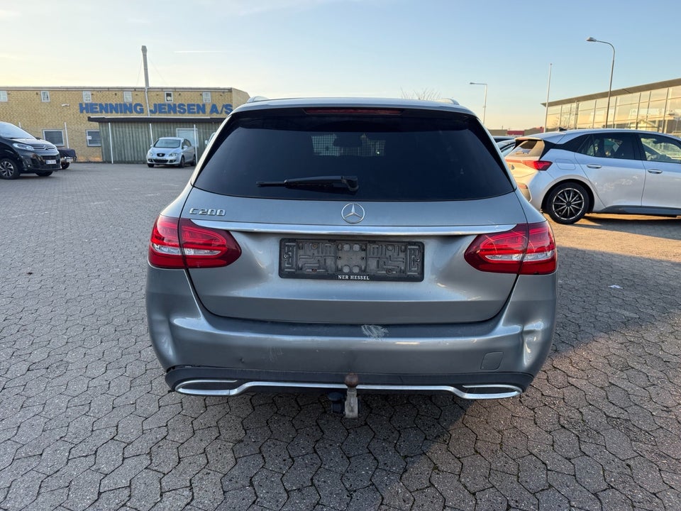 Mercedes C200 2,0 Avantgarde stc. aut. 5d