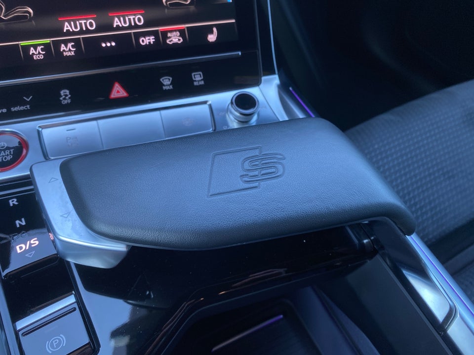 Audi e-tron S quattro 5d