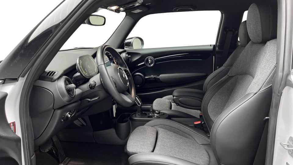 MINI Cooper SE Classic Trim 3d