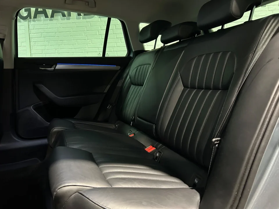 Skoda Superb 2,0 TDi 150 Style Combi DSG 5d