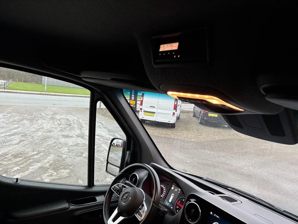 Mercedes Sprinter 319 3,0 CDi A2 Kassevogn aut. RWD