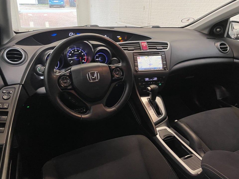 Honda Civic 1,8 i-VTEC Executive aut. 5d