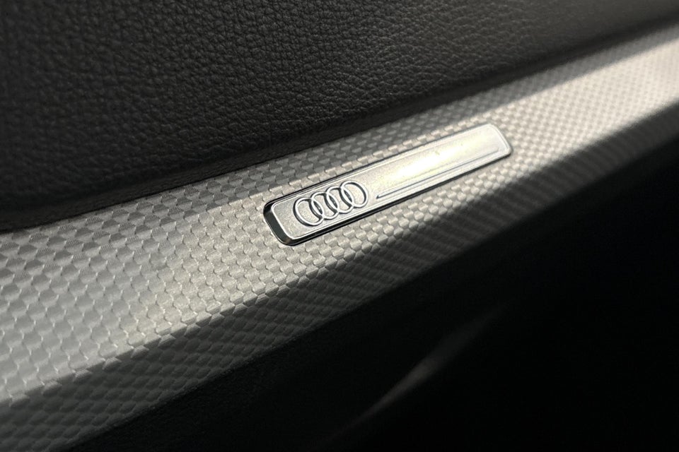 Audi Q2 35 TFSi Prestige S-tr. 5d