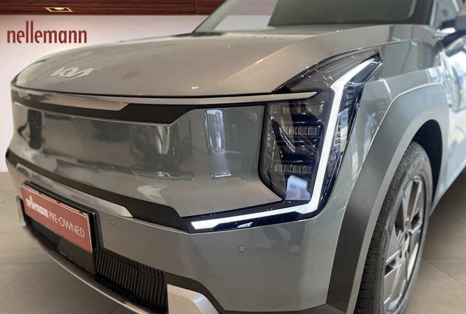 Kia EV9 76 Standard Range Upgrade RWD 7prs 5d