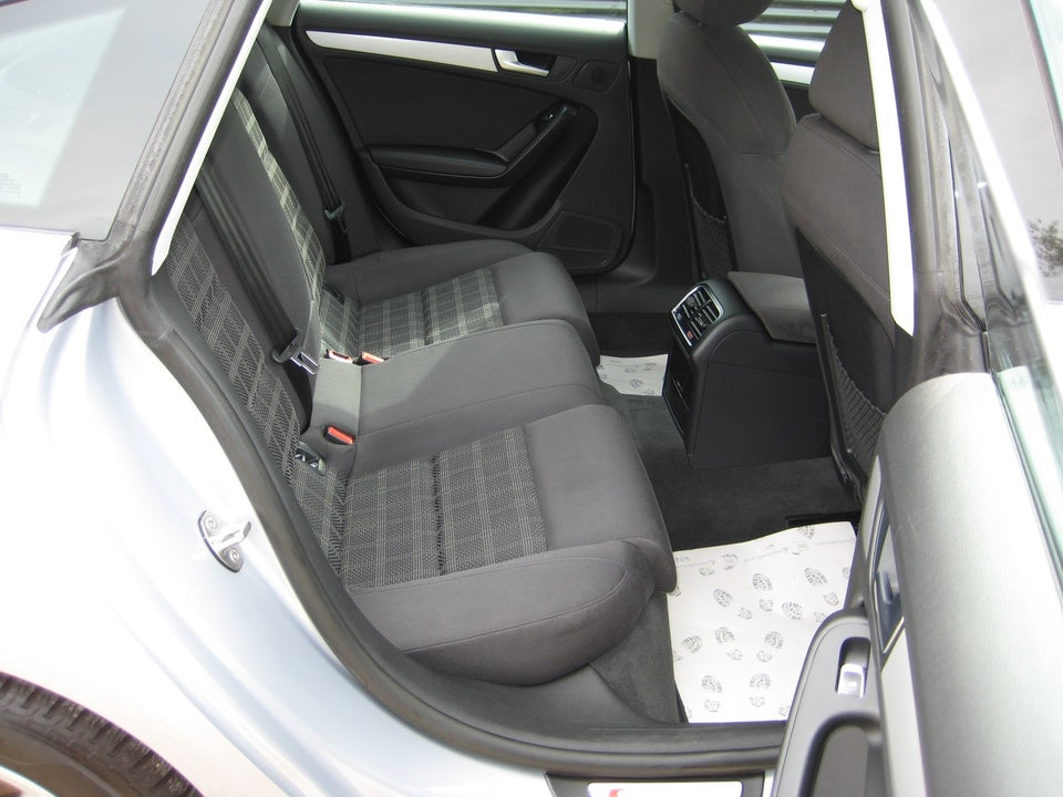 Audi A5 1,8 TFSi 144 S-line Sportback Multitr. 5d