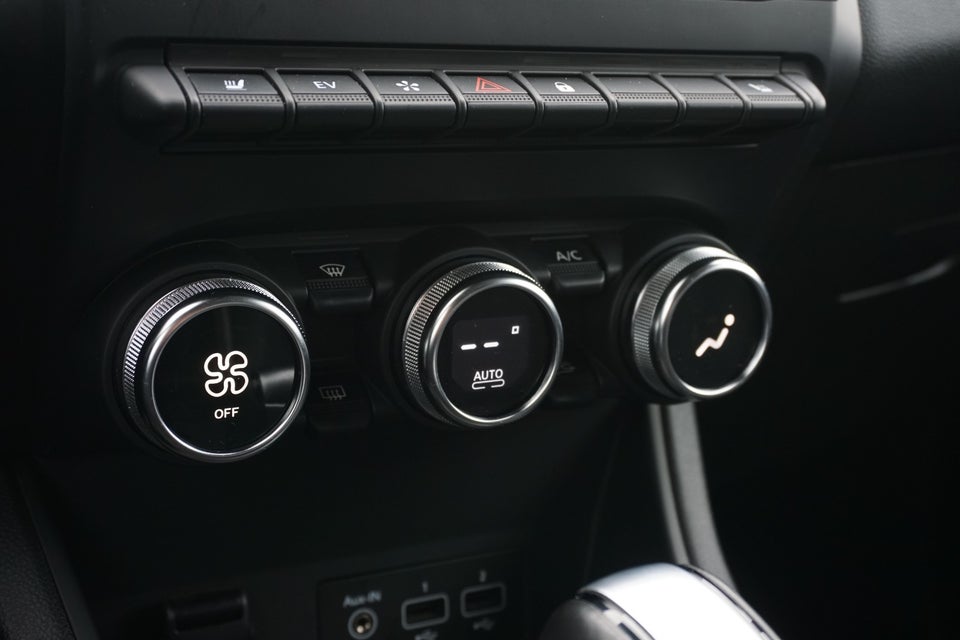Renault Captur 1,6 E-Tech Intens 5d