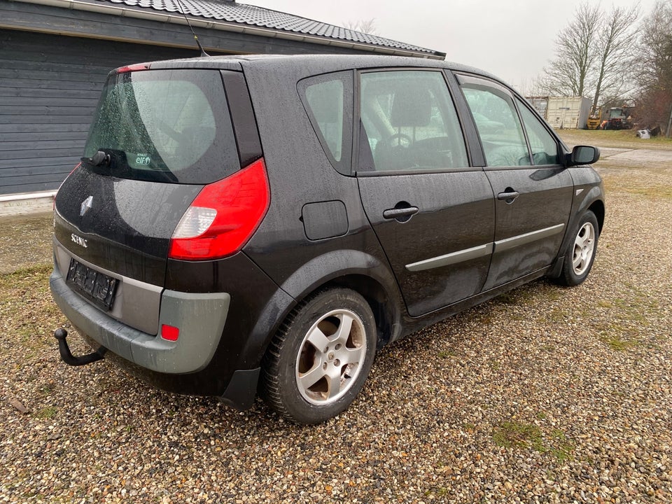 Renault Scenic II 1,6 Authentique 5d