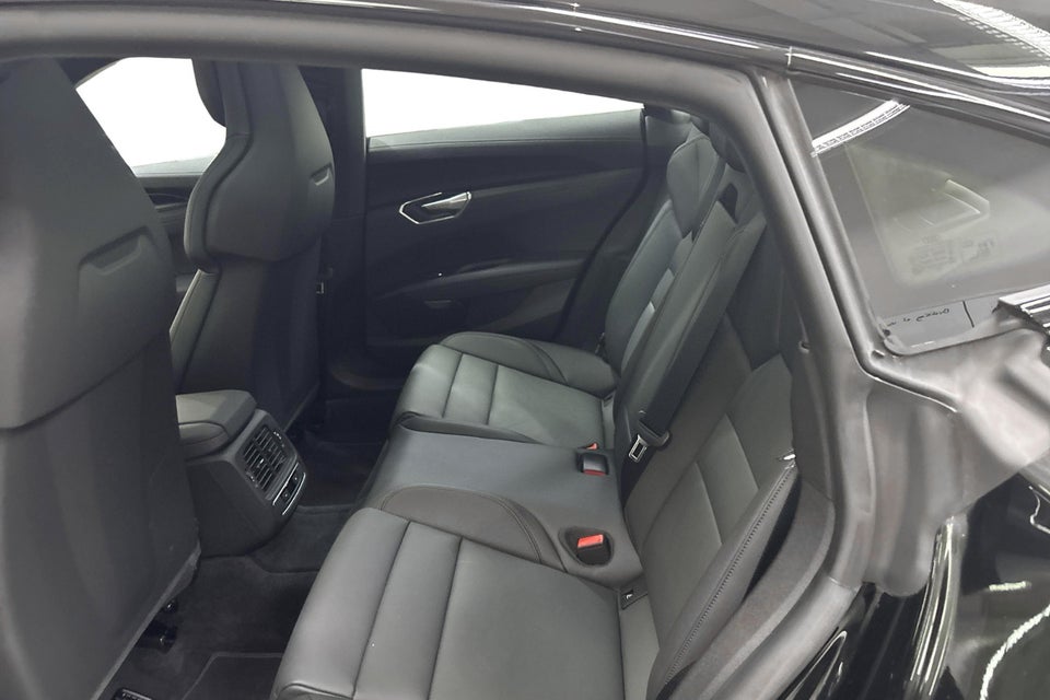 Audi e-tron GT quattro 4d