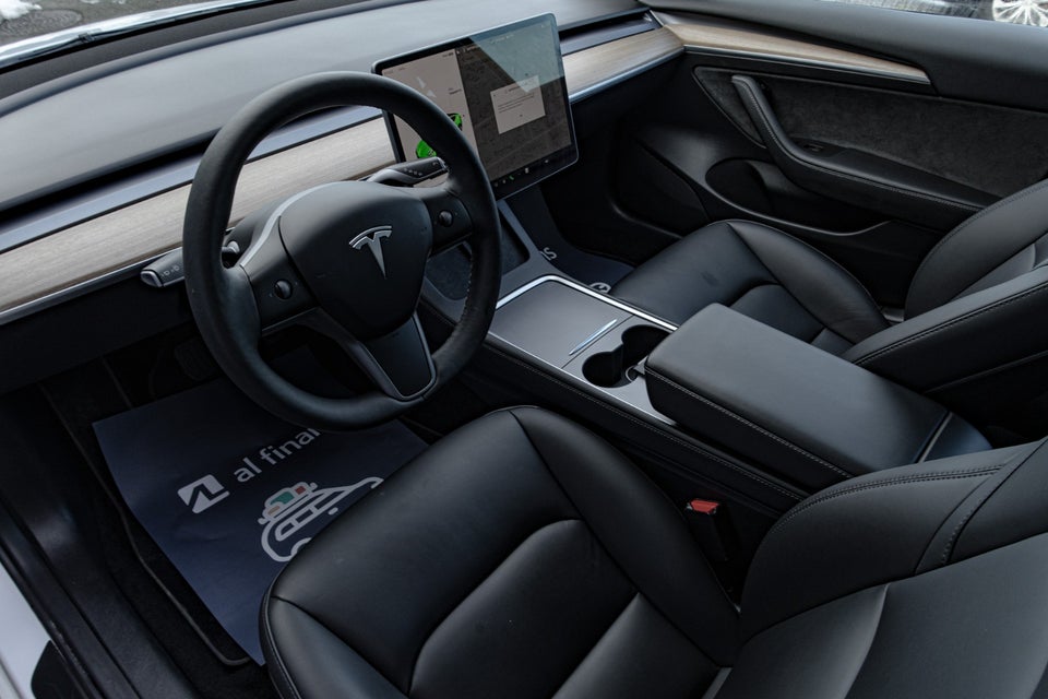 Tesla Model 3 RWD 4d