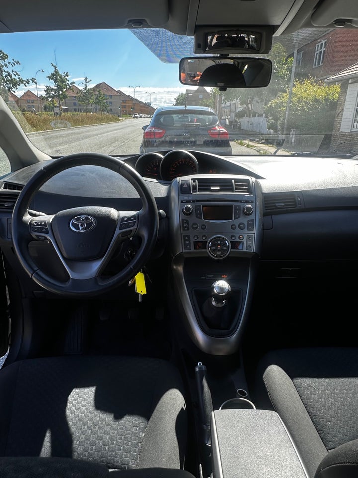 Toyota Verso 1,8 T2 7prs 5d