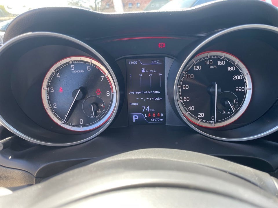 Suzuki Swift 1,2 Dualjet Exclusive CVT 5d