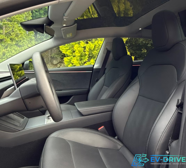 Tesla Model 3 Long Range AWD 4d