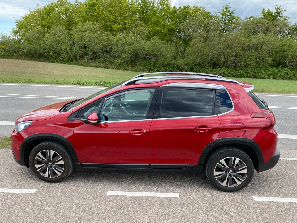 Peugeot 2008 1,6 BlueHDi 100 Allure Sky 5d
