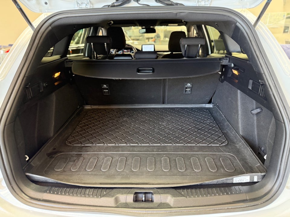 Ford Focus 1,0 EcoBoost mHEV ST-Line stc. 5d