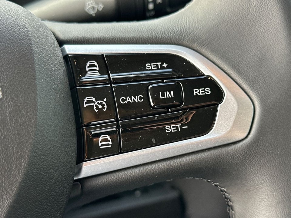 Peugeot Boxer 335 2,2 BlueHDi 180 L2H2 Premium EAT8