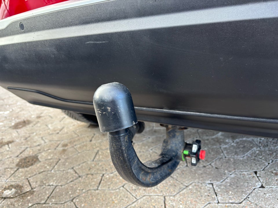 Peugeot 2008 1,5 BlueHDi 130 Allure Pack EAT8 5d