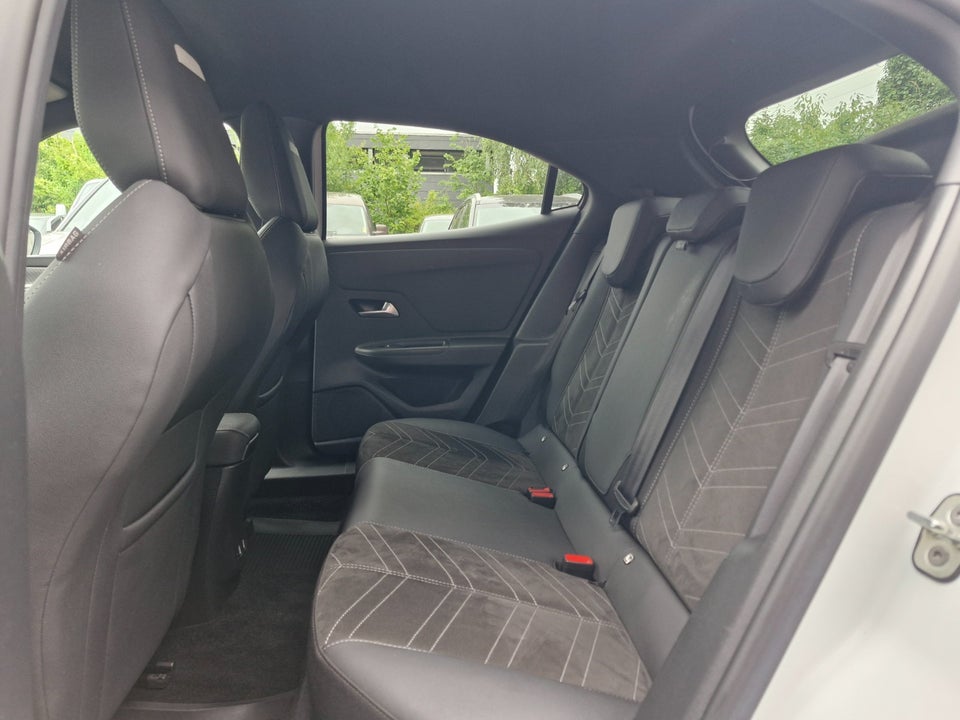 Opel Mokka-e 50 Elegance 5d