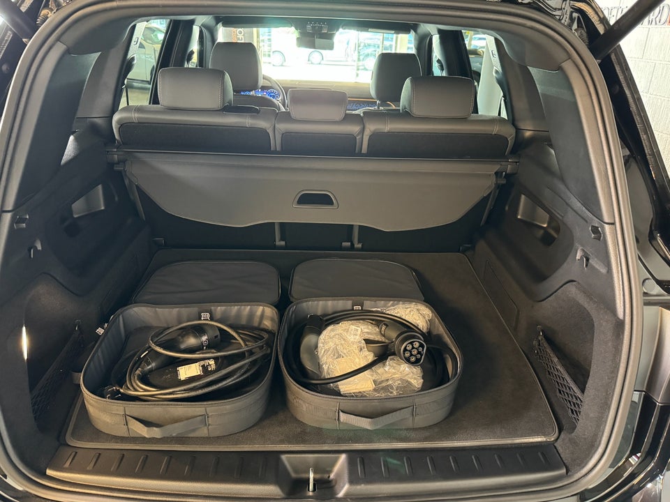 Mercedes EQB300 Electric Art 4Matic 5d