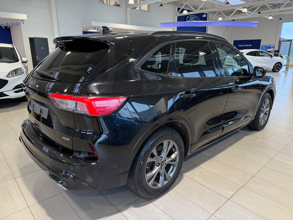 Ford Kuga 2,5 PHEV ST-Line CVT 5d