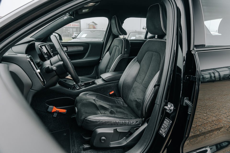 Volvo XC40 P8 ReCharge Twin R-Design 5d