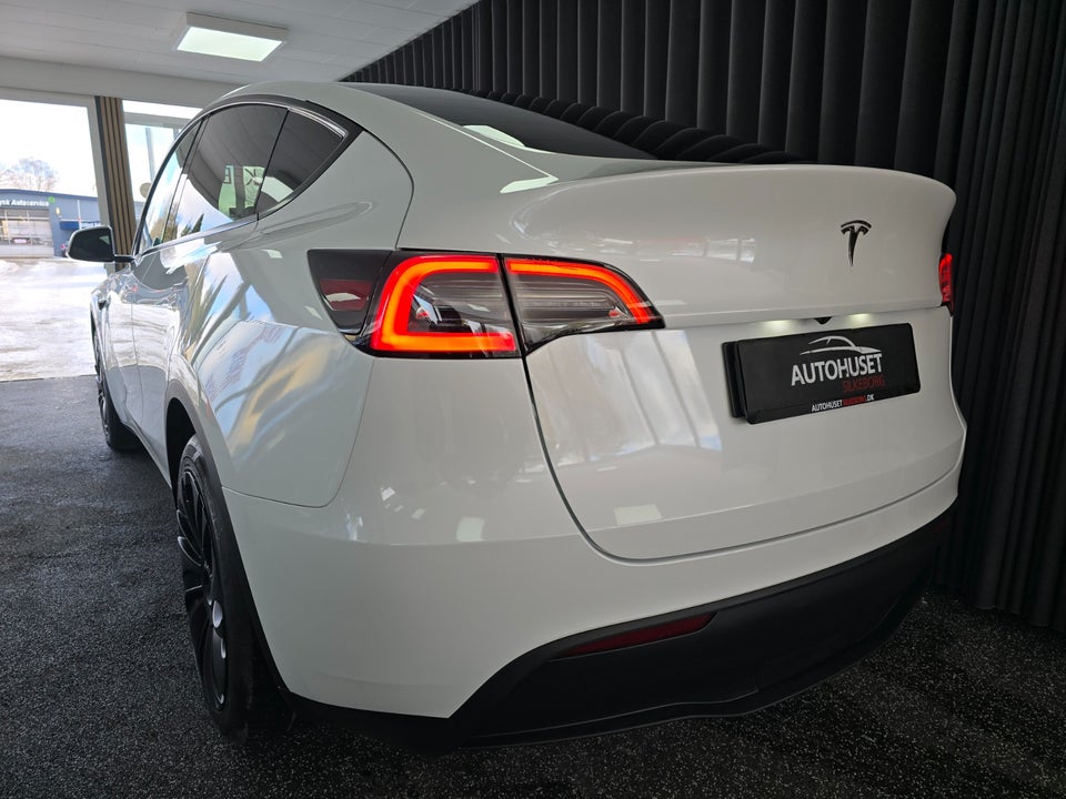 Tesla Model Y RWD 5d