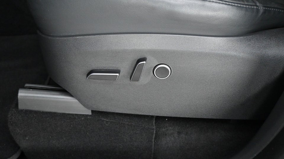 Tesla Model Y Long Range AWD 5d