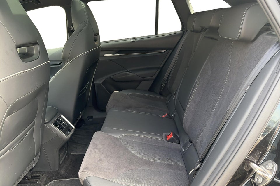 Skoda Enyaq 85 iV Advanced 5d