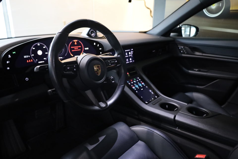 Porsche Taycan Performance+ Sport Turismo 5d