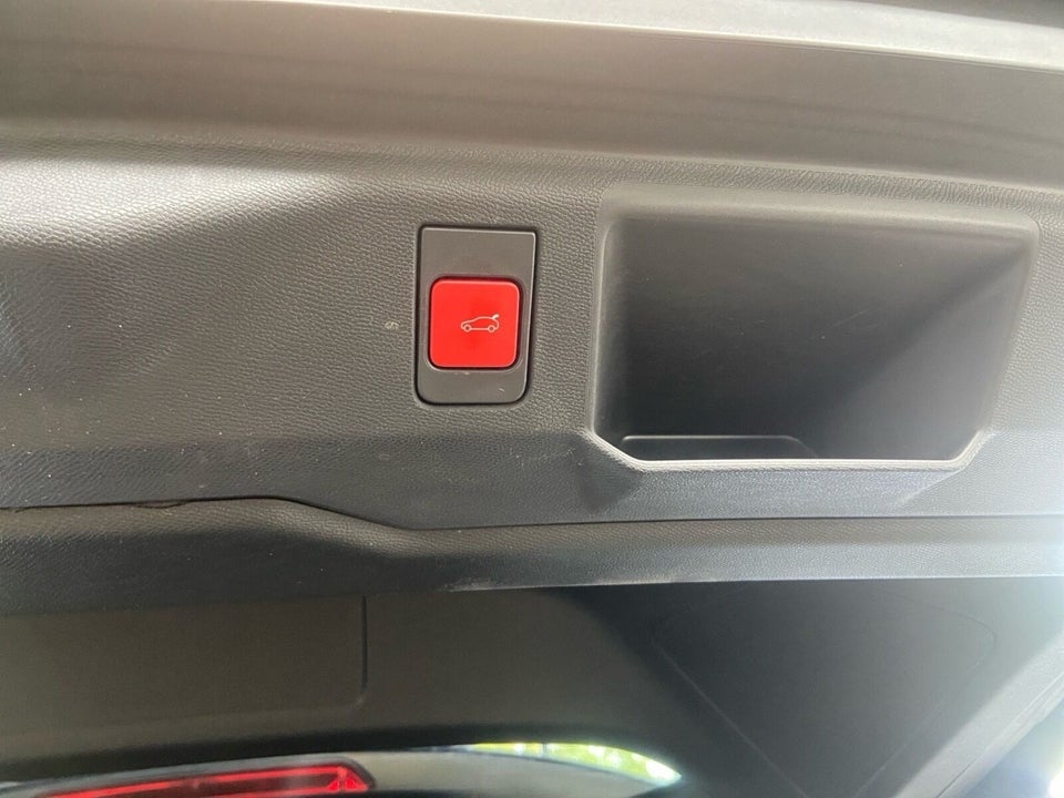 Peugeot e-5008 77 GT 7prs 5d