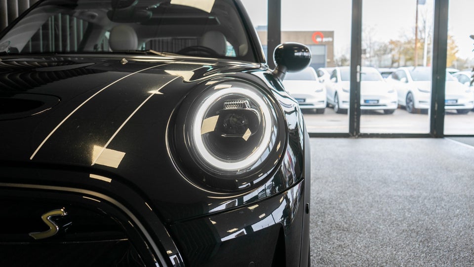 MINI Cooper SE Edition Premium Plus 3d