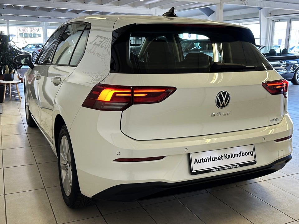 VW Golf VIII 1,5 eTSi 150 Life DSG 5d