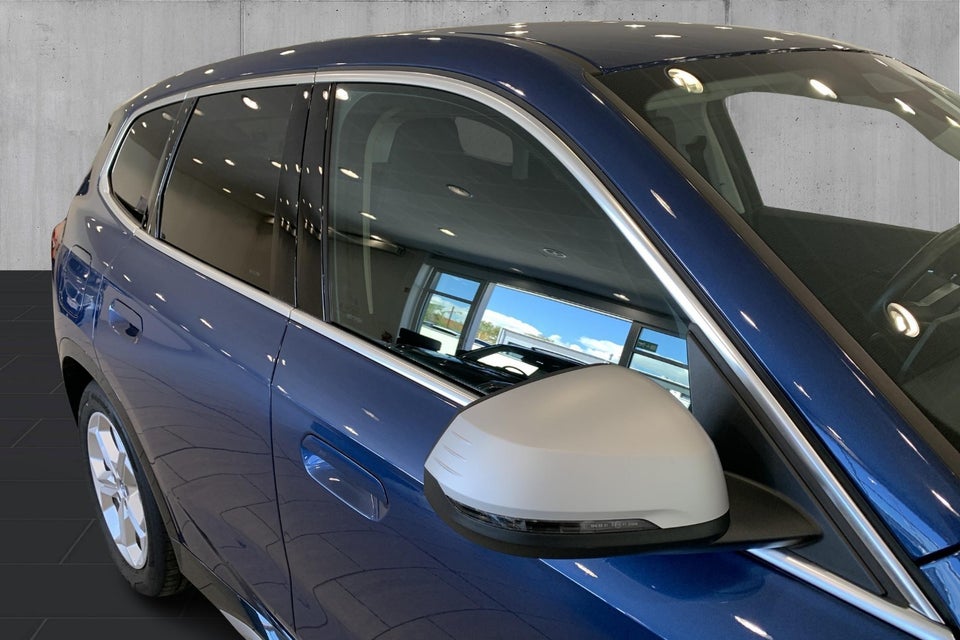 BMW iX1 xDrive30 5d