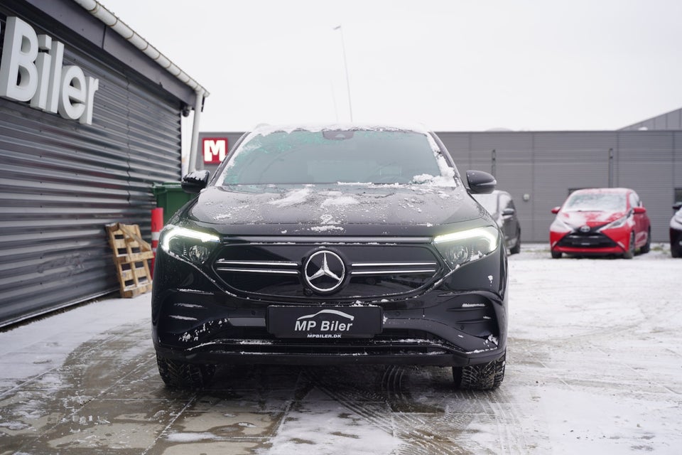 Mercedes EQA300 AMG Line 4Matic 5d