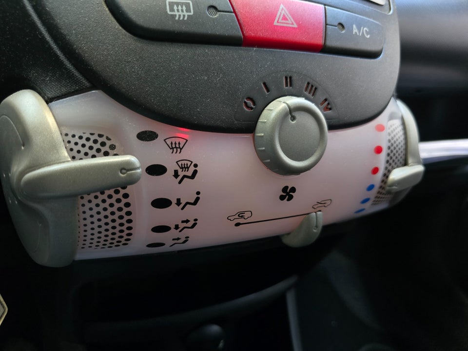 Citroën C1 1,0i Prestige 5d