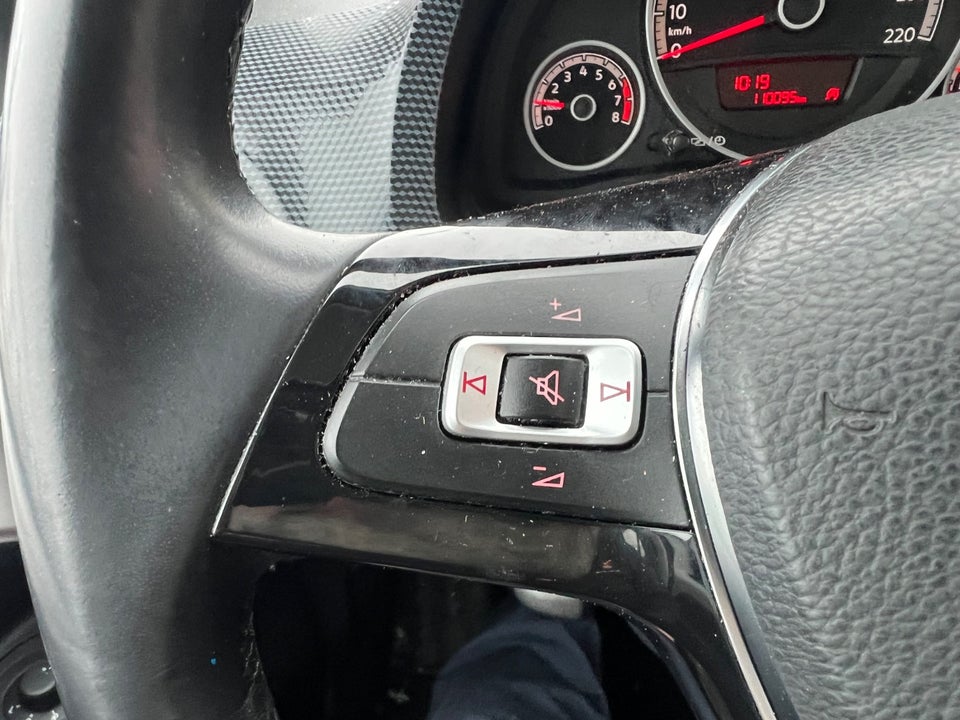 VW Up! 1,0 MPi 60 Move Up! BMT 5d